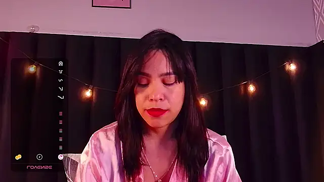 Snapshot of littleebluee chatting on 02/03/25, 02:03 littleebluee online show from 02/03/25, 02:03