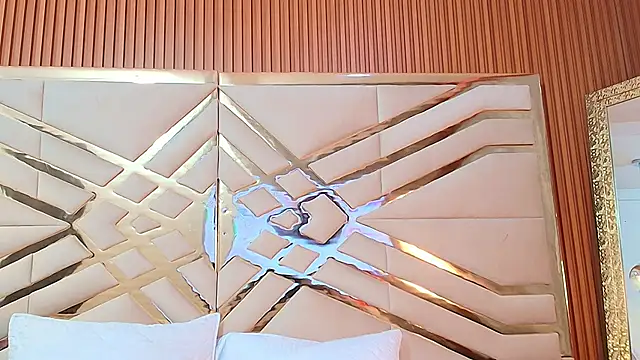 Snapshot of littleebluee chatting on 02/23/25, 07:38 littleebluee online show from 02/23/25, 07:38