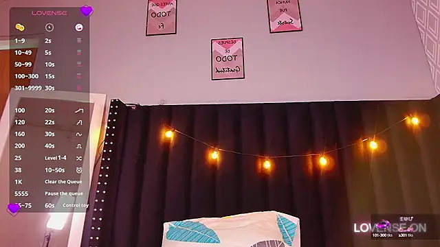 Snapshot of littleebluee chatting on 03/08/25, 05:59 littleebluee online show from 03/08/25, 05:59