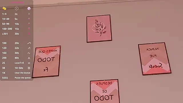 Snapshot of littleebluee chatting on 09/14/25, 07:24 littleebluee online show from 09/14/25, 07:24