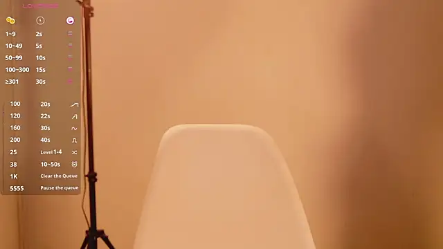 Snapshot of littleebluee chatting on 09/24/25, 02:59 littleebluee online show from 09/24/25, 02:59