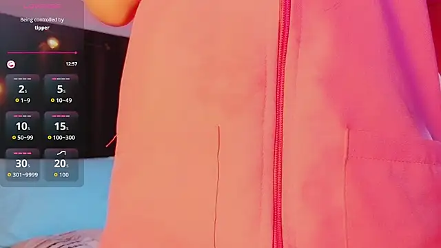 Snapshot of littleebluee chatting on 10/05/25, 07:34 littleebluee online show from 10/05/25, 07:34