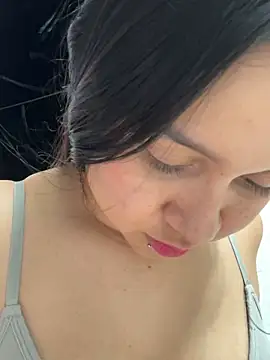 Snapshot of Pretty_Isadora chatting on 01/19/25, 12:38 Pretty Isadora online show from 01/19/25, 12:38