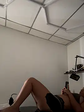 Pretty Isadora online show from 11/27/25, 07:27