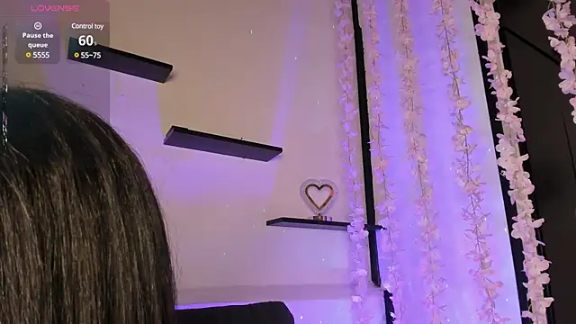 Snapshot of on_tefa chatting on 01/31/25, 01:43 on tefa online show from 01/31/25, 01:43