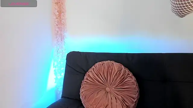 Snapshot of on_tefa chatting on 03/03/25, 08:54 on tefa online show from 03/03/25, 08:54