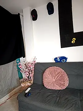 Snapshot of on_tefa chatting on 09/21/25, 09:05 on tefa online show from 09/21/25, 09:05