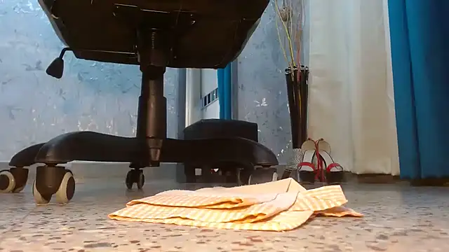 Samantabrown  online show from 11/11/25, 11:21