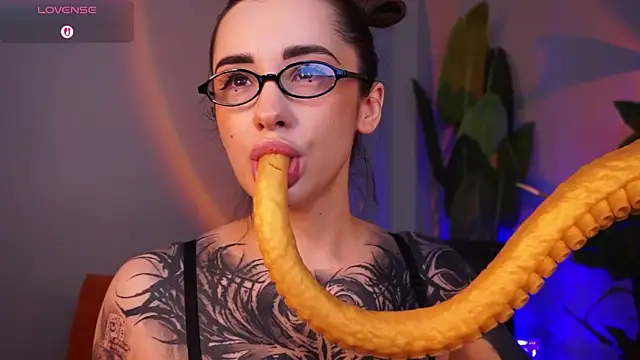 EvaCanton online show from 03/14/26, 02:06