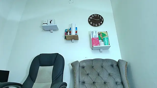 Snapshot of jacob_strokes01 chatting on 11/16/25, 03:17 jacob strokes01 online show from 11/16/25, 03:17