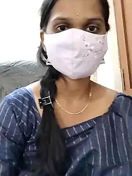 Snapshot of Triveni-Lovely chatting on 12/17/24, 11:06 Triveni-Lovely online show from 12/17/24, 11:06