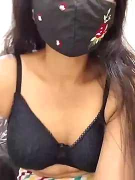 Snapshot of Triveni-Lovely chatting on 01/04/25, 08:06 Triveni-Lovely online show from 01/04/25, 08:06