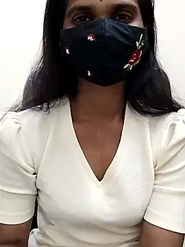 Snapshot of Triveni-Lovely chatting on 02/15/25, 10:11 Triveni-Lovely online show from 02/15/25, 10:11