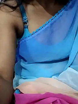 Snapshot of Triveni-Lovely chatting on 11/10/25, 08:13 Triveni-Lovely online show from 11/10/25, 08:13