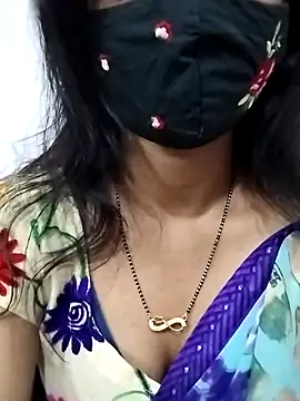 Snapshot of Triveni-Lovely chatting on 11/28/25, 06:38 Triveni-Lovely online show from 11/28/25, 06:38