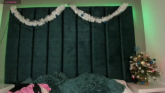 IsabellaGrey19 online show from 12/17/25, 07:31