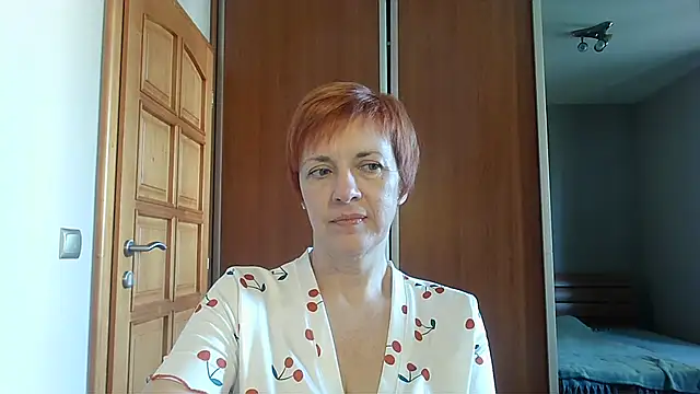 LoraLoraMay online show from 05/25/26, 12:44