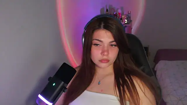 helengilmor online show from 04/26/26, 02:15