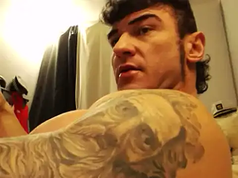 Snapshot of ballardbret chatting on 12/22/24, 04:17 ballardbret online show from 12/22/24, 04:17