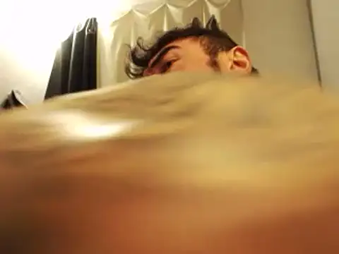 Snapshot of ballardbret chatting on 01/08/25, 04:12 ballardbret online show from 01/08/25, 04:12