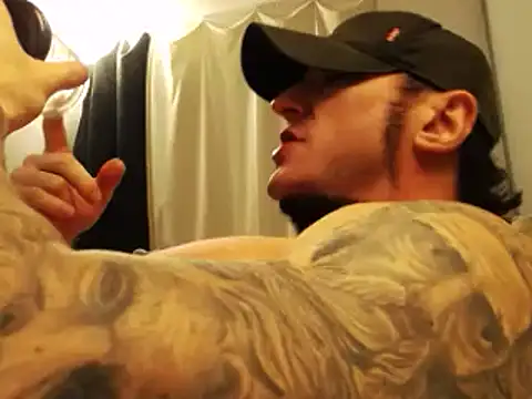 Snapshot of ballardbret chatting on 01/14/25, 04:15 ballardbret online show from 01/14/25, 04:15