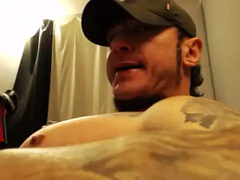 Snapshot of ballardbret chatting on 01/31/25, 04:14 ballardbret online show from 01/31/25, 04:14