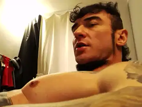 Snapshot of ballardbret chatting on 02/10/25, 07:36 ballardbret online show from 02/10/25, 07:36