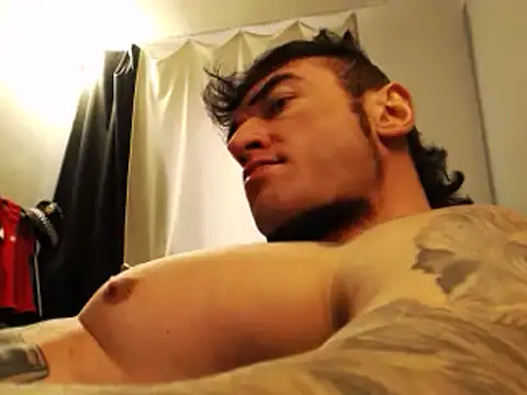 Snapshot of ballardbret chatting on 02/11/25, 07:23 ballardbret online show from 02/11/25, 07:23