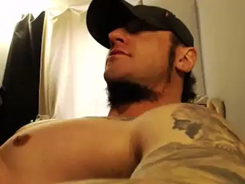 Snapshot of ballardbret chatting on 02/20/25, 07:34 ballardbret online show from 02/20/25, 07:34