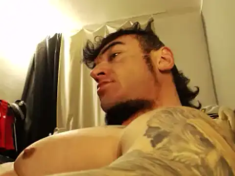 Snapshot of ballardbret chatting on 02/25/25, 04:14 ballardbret online show from 02/25/25, 04:14