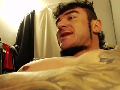 Snapshot of ballardbret chatting on 03/09/25, 04:38 ballardbret online show from 03/09/25, 04:38