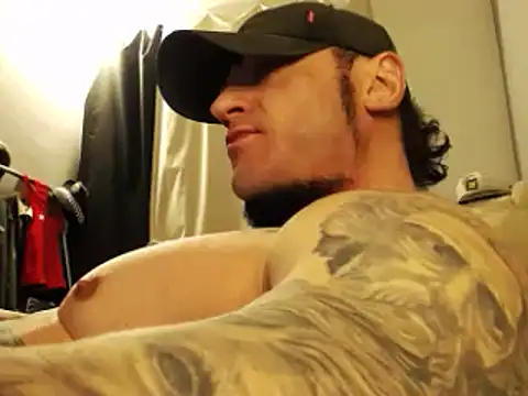 Snapshot of ballardbret chatting on 03/14/25, 04:10 ballardbret online show from 03/14/25, 04:10