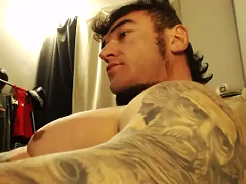 Snapshot of ballardbret chatting on 03/20/25, 04:07 ballardbret online show from 03/20/25, 04:07