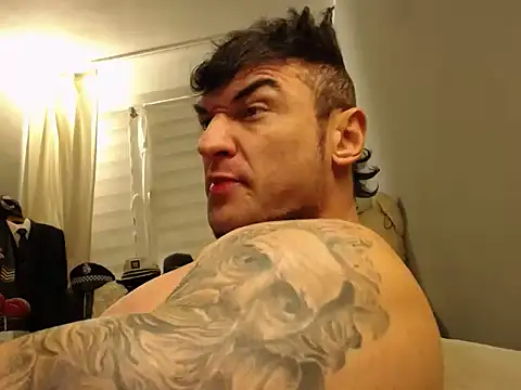 Snapshot of ballardbret chatting on 11/10/25, 01:26 ballardbret online show from 11/10/25, 01:26