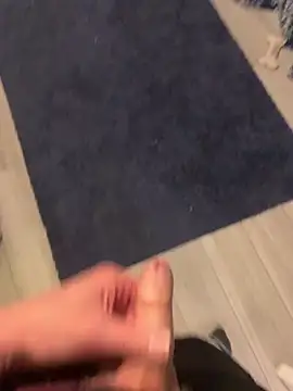 Snapshot of cmp24 chatting on 12/16/24, 06:16 cmp24 online show from 12/16/24, 06:16