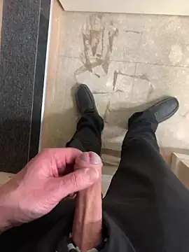 Snapshot of cmp24 chatting on 03/21/25, 01:56 cmp24 online show from 03/21/25, 01:56