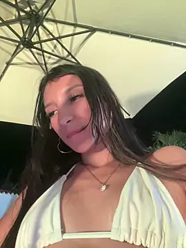 Snapshot of loly-yandere chatting on 02/02/25, 02:27 loly-yandere online show from 02/02/25, 02:27