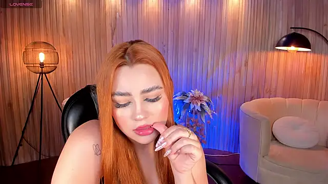 SamanthaKlein  online show from 12/29/24, 11:29