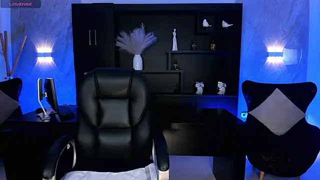 SamanthaKlein  online show from 01/10/25, 03:29