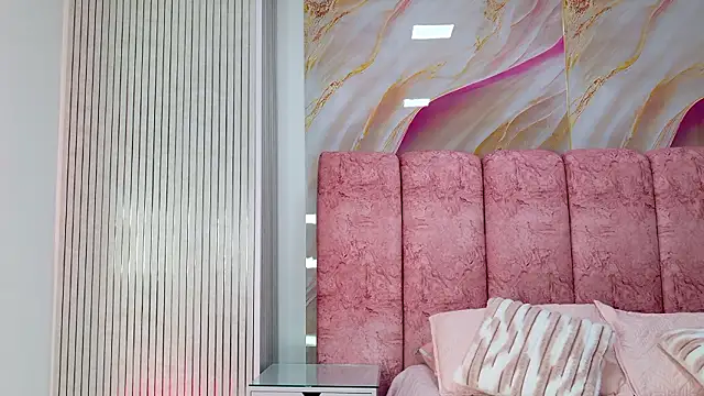 kendal rossi online show from 02/04/26, 12:00