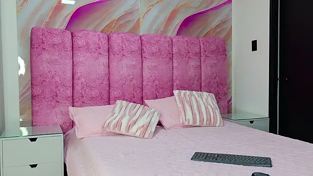 kendal rossi online show from 02/18/26, 12:01