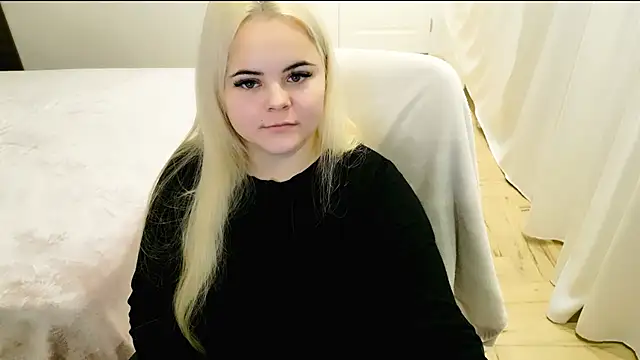 Snapshot of lovely-eyes chatting on 12/21/24, 12:20 lovely-eyes online show from 12/21/24, 12:20
