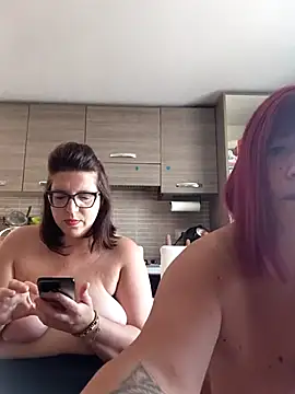 Snapshot of carolyne2023 chatting on 07/15/26, 07:13 carolyne2023 online show from 07/15/26, 07:13