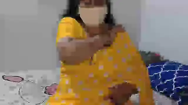 Snapshot of Rani_Darling_99 chatting on 10/09/25, 03:21 Rani Darling 99 online show from 10/09/25, 03:21