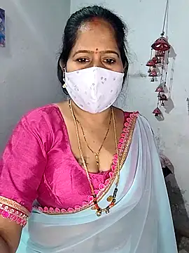 Snapshot of Rani_Darling_99 chatting on 11/19/25, 04:07 Rani Darling 99 online show from 11/19/25, 04:07