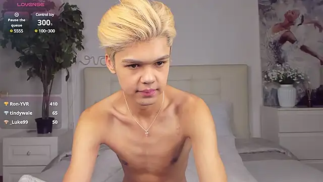 Felix Rey online show from 02/23/25, 11:04