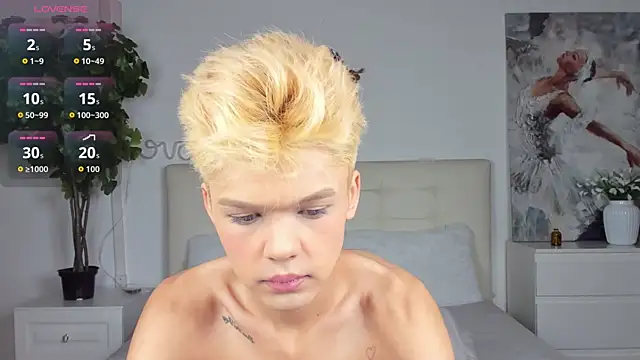 Felix Rey online show from 11/23/25, 04:40