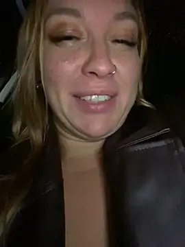 Snapshot of Sweet___Emily chatting on 12/25/24, 09:33 Sweet Emily online show from 12/25/24, 09:33