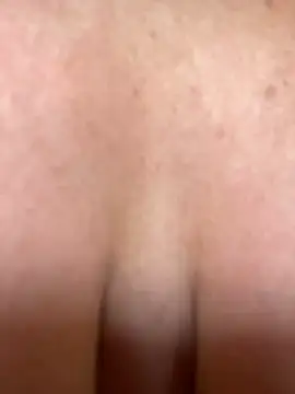 Snapshot of Sweet___Emily chatting on 03/03/25, 05:53 Sweet Emily online show from 03/03/25, 05:53