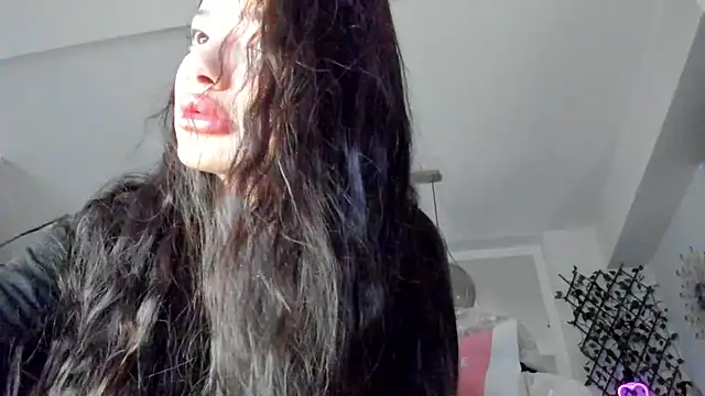 IreneVON online show from 02/15/25, 05:41